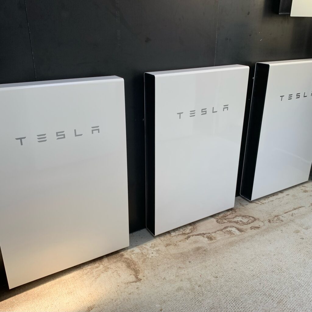 Should I include a solar battery to my solar power system?